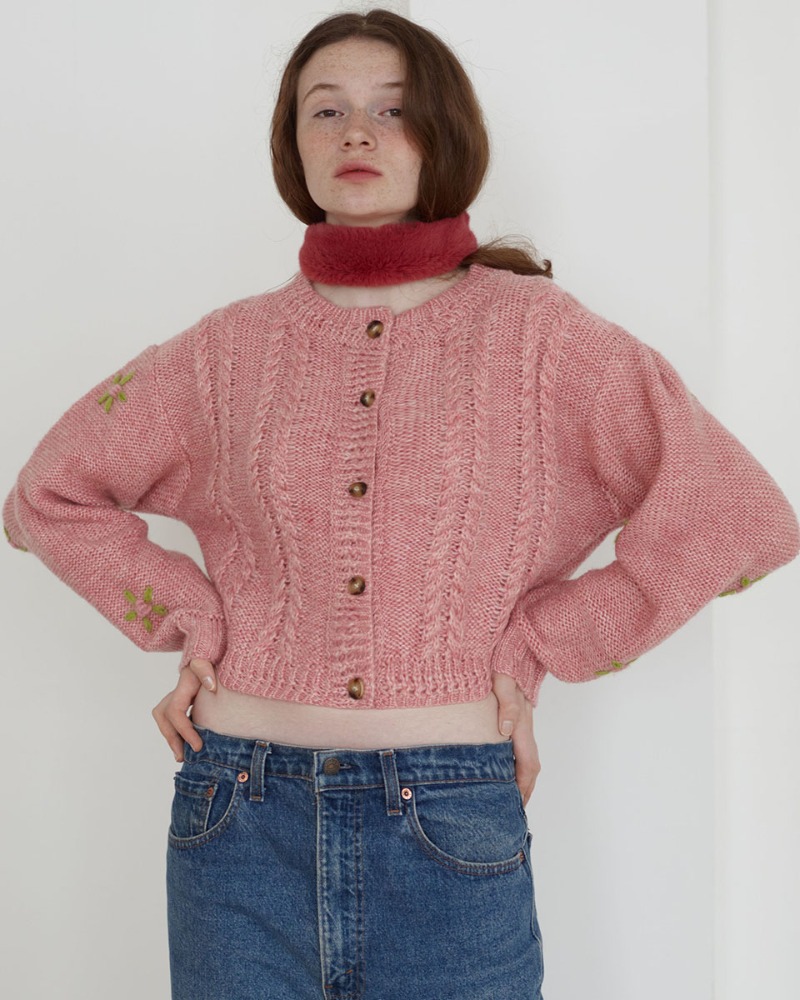 [BC20AWKN32PK] FLOWER EMBROIDERY CABLE KNIT CARDIGAN PINK